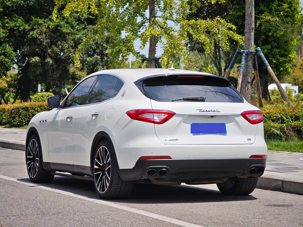 Maserati Levante 2019 — фото 4