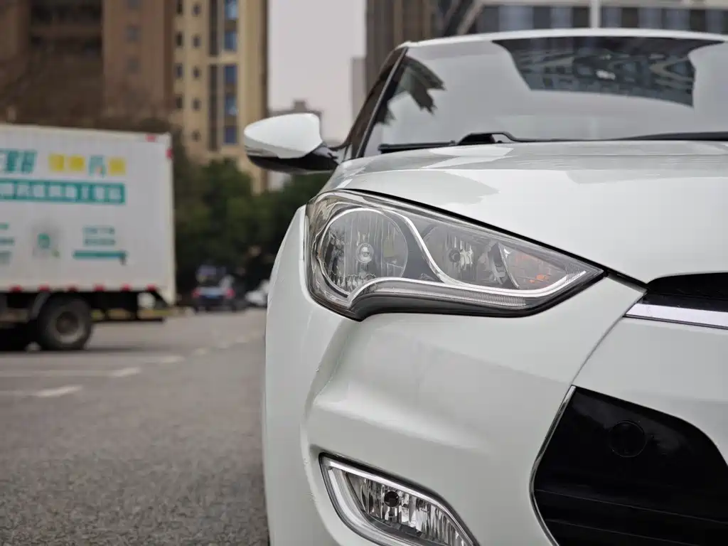 Hyundai Veloster 2015 — фото 9