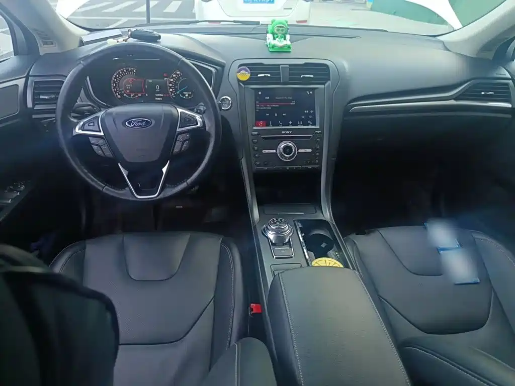Ford Mondeo 2016 — фото 13