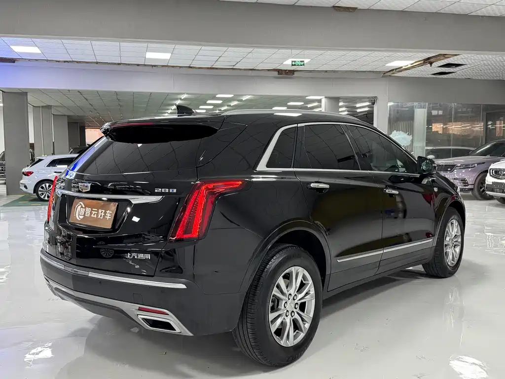 Cadillac XT5 2023 — фото 9