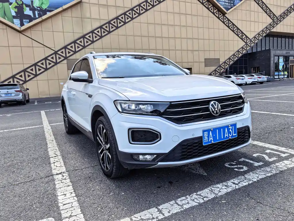 Volkswagen T-Roc 2022 — фото 2