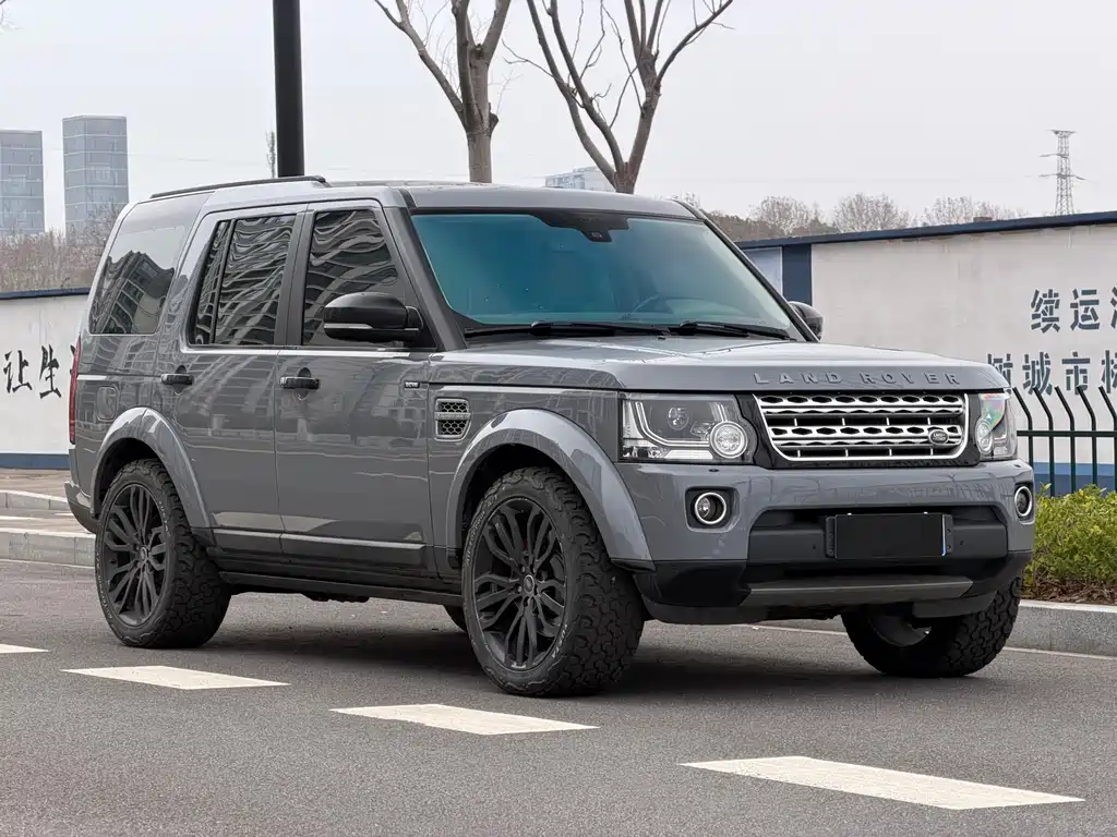 Land Rover Discovery 2016 — фото 3