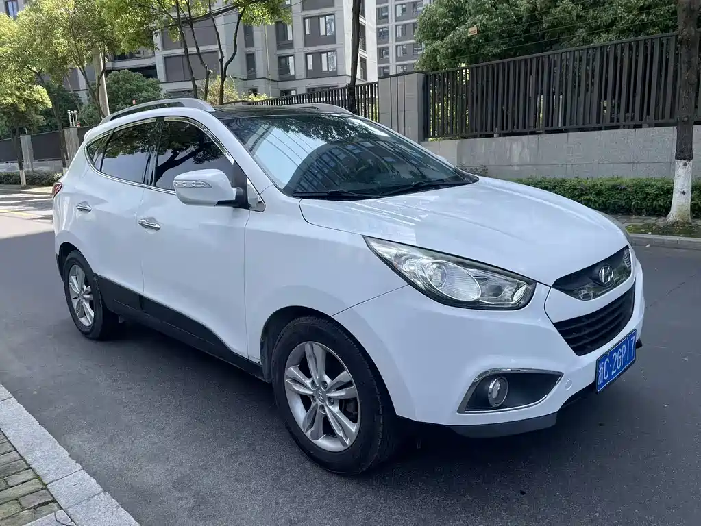 Hyundai ix35 2012 — фото 4