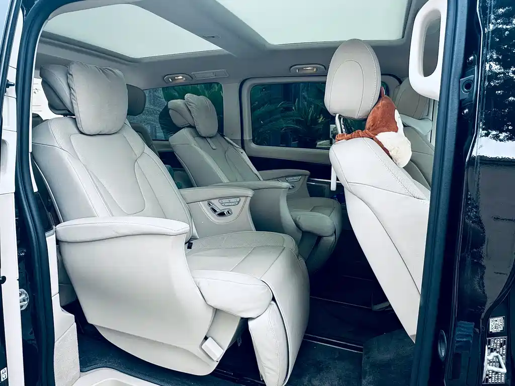 Mercedes-Benz V-Class 2019 — фото 3