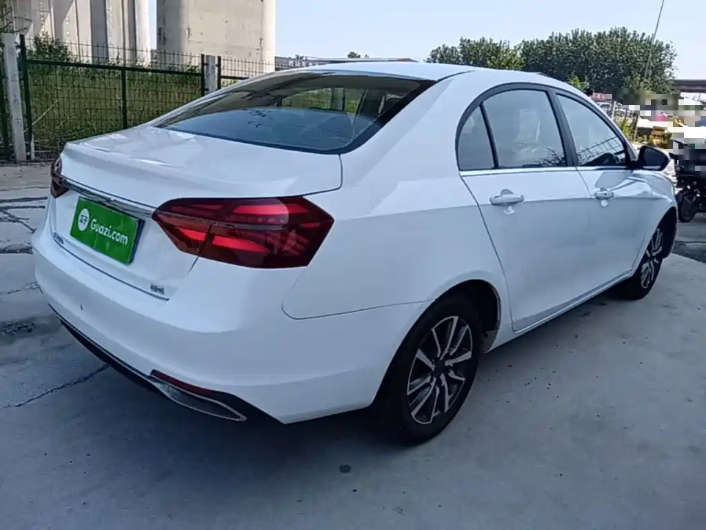 Geely Emgrand 2020