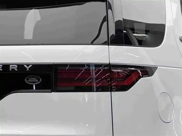 Land Rover Discovery 2026