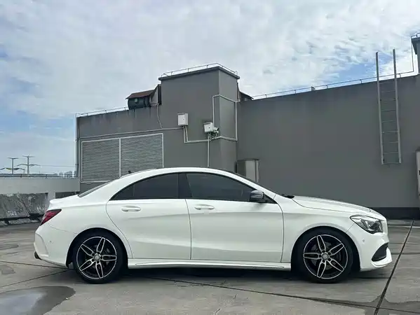 Mercedes-Benz CLA 2017