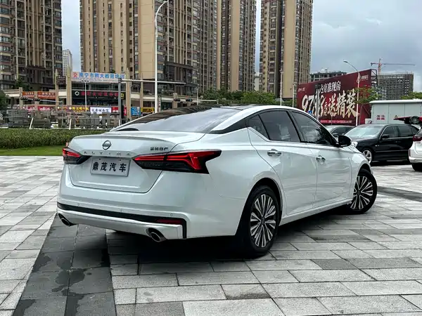 Nissan Teana 2025