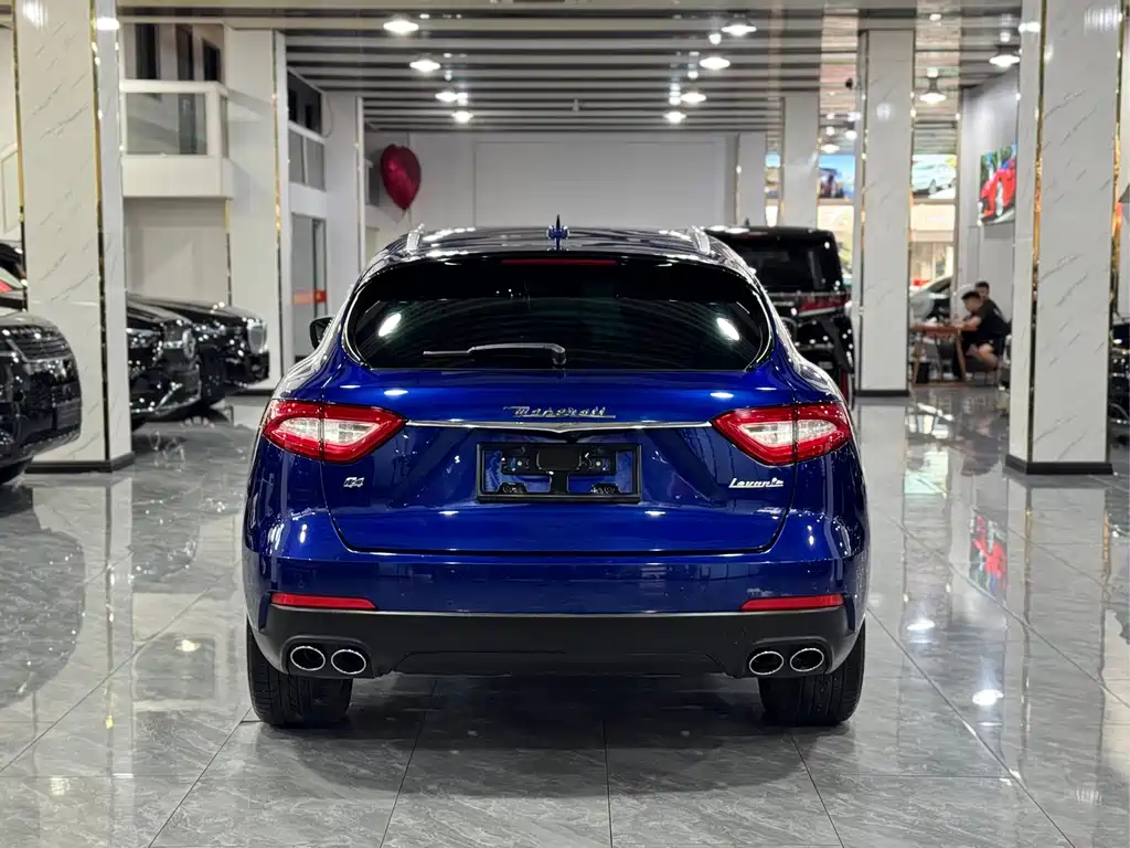 Maserati Levante 2019 — фото 13