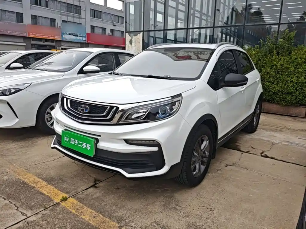 Geely Vision X3 2021 — фото 2