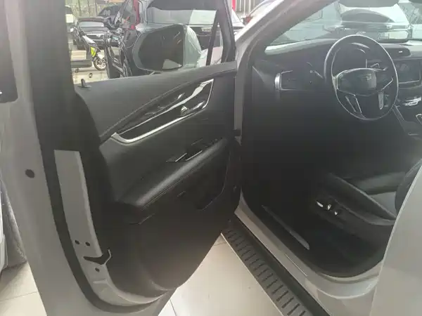 Cadillac XT5 2022