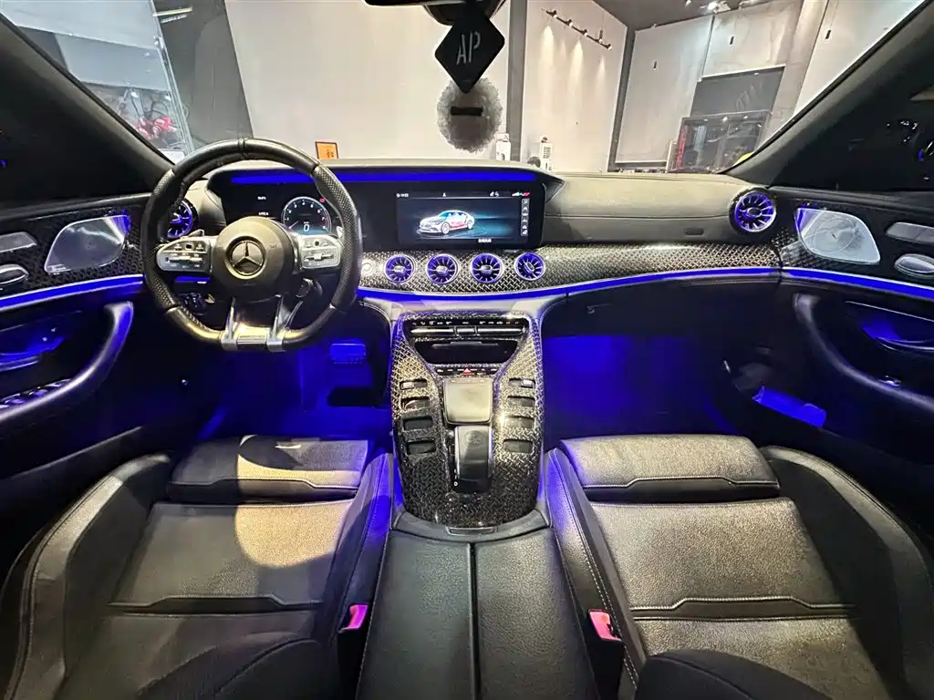 Mercedes-Benz AMG GT 2020 — фото 11