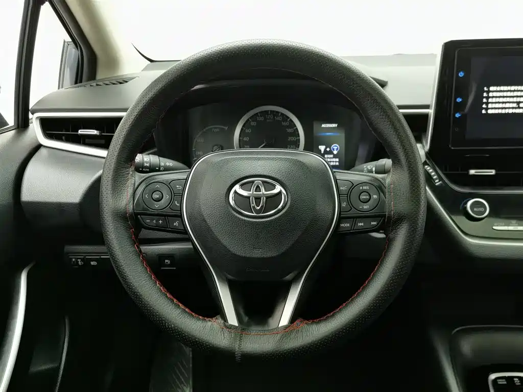 Toyota Corolla 2023 — фото 11