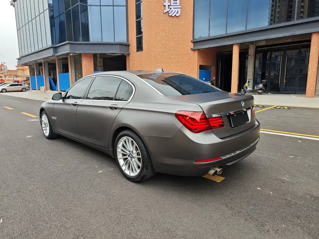 BMW 7 Series 2015 — фото 4