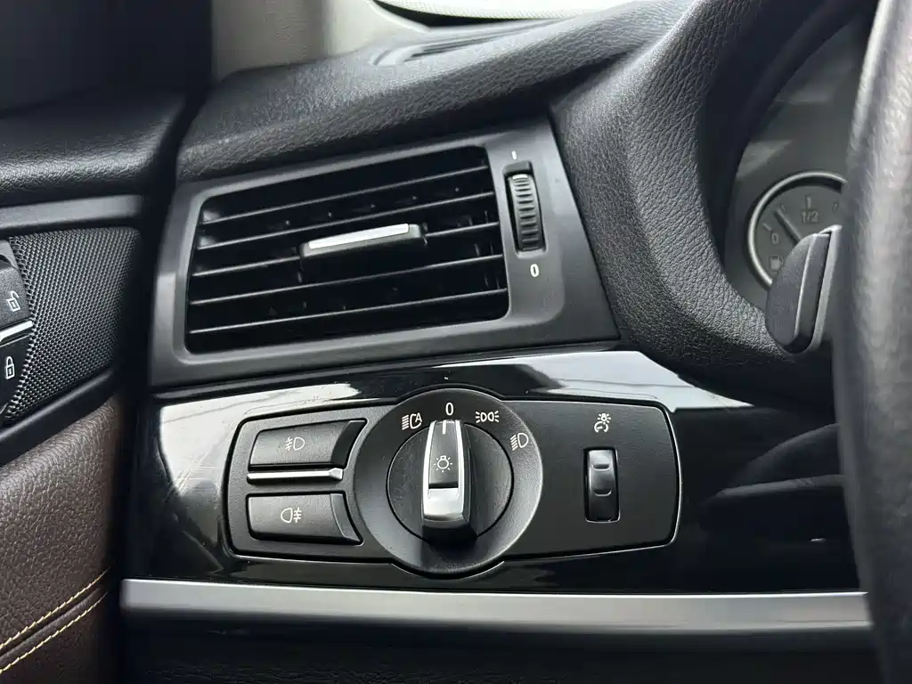 BMW X3 2015 — фото 11