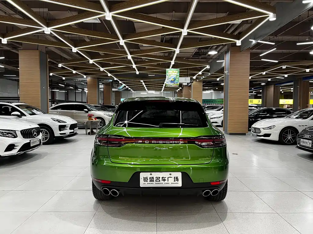 Porsche Macan 2019 — фото 15