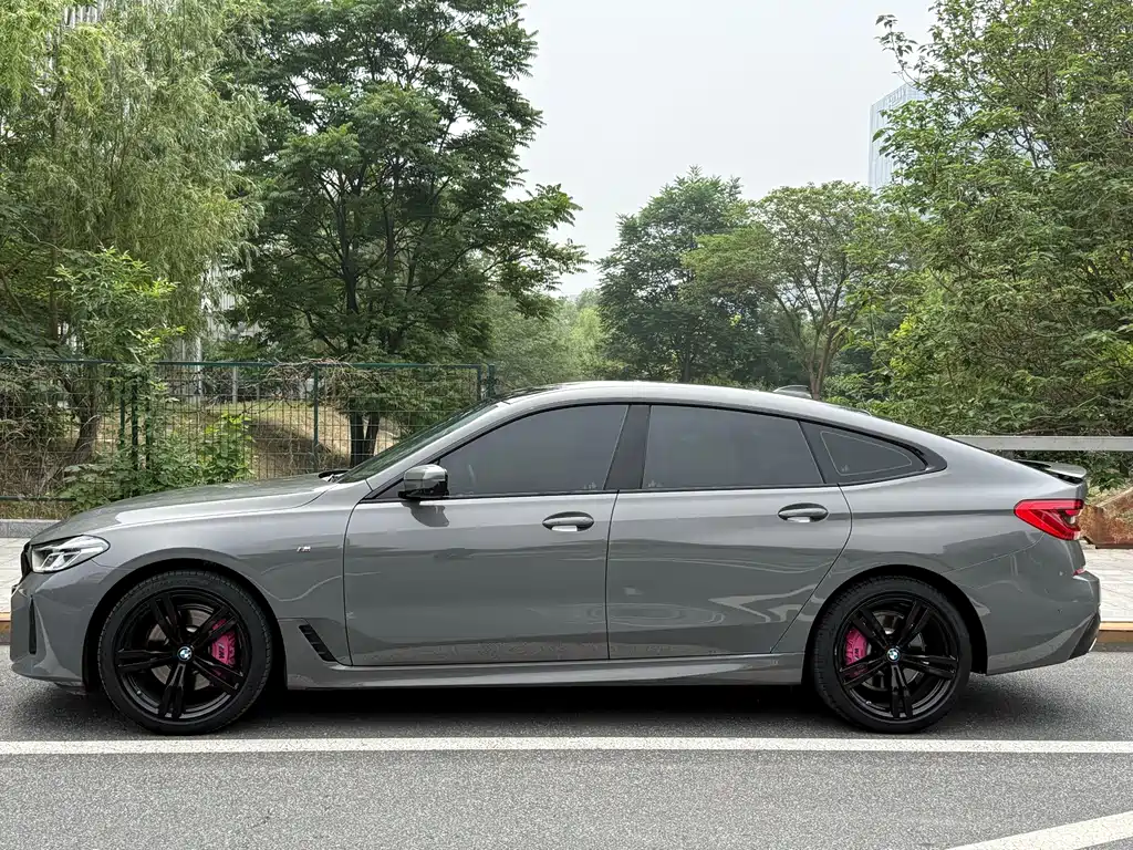 BMW 6 Series GT 2023 — фото 2