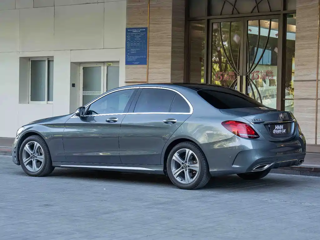 Mercedes-Benz C-Class 2019 — фото 10