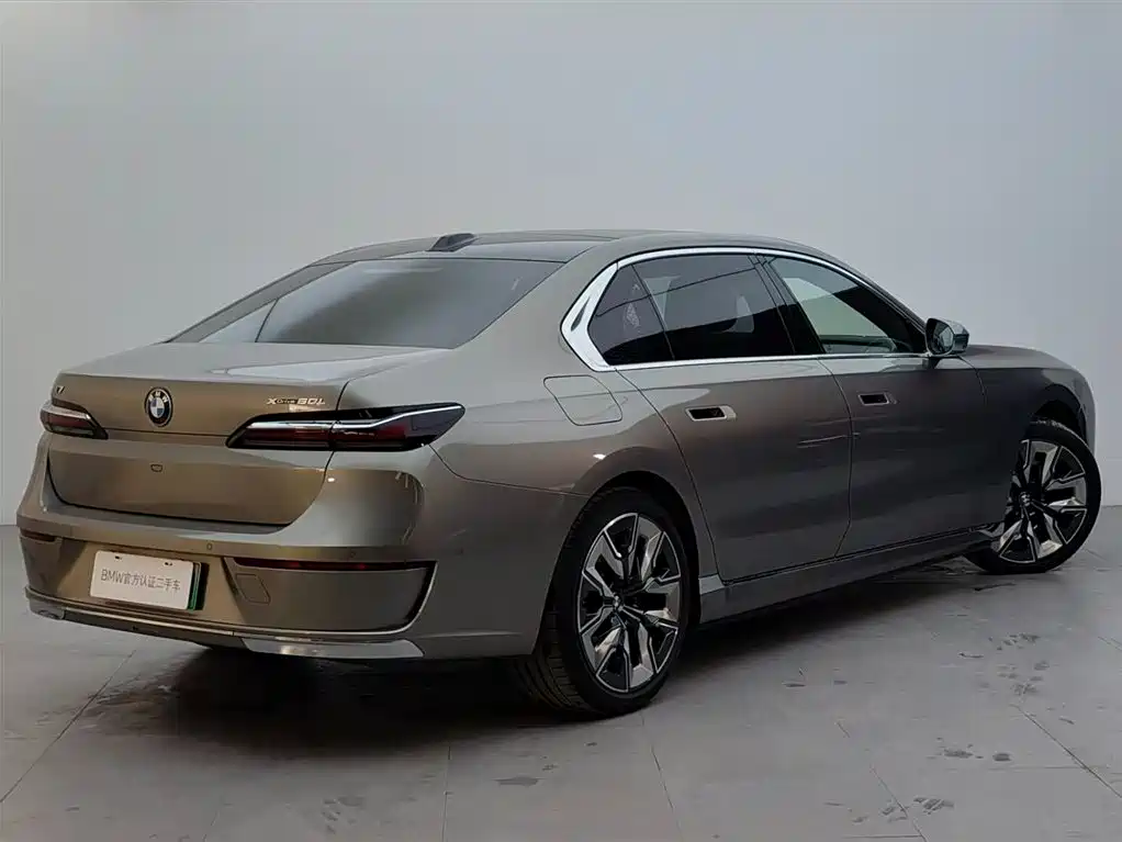 BMW i7 2023 — фото 4