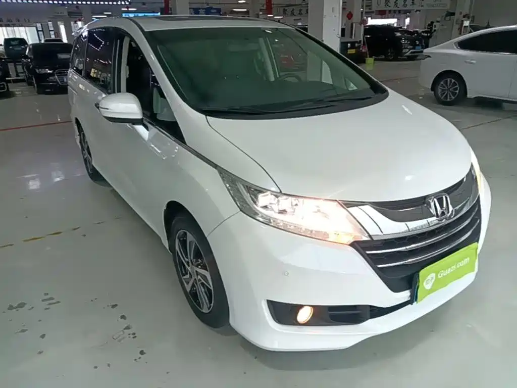 Honda Odyssey 2018 — фото 4