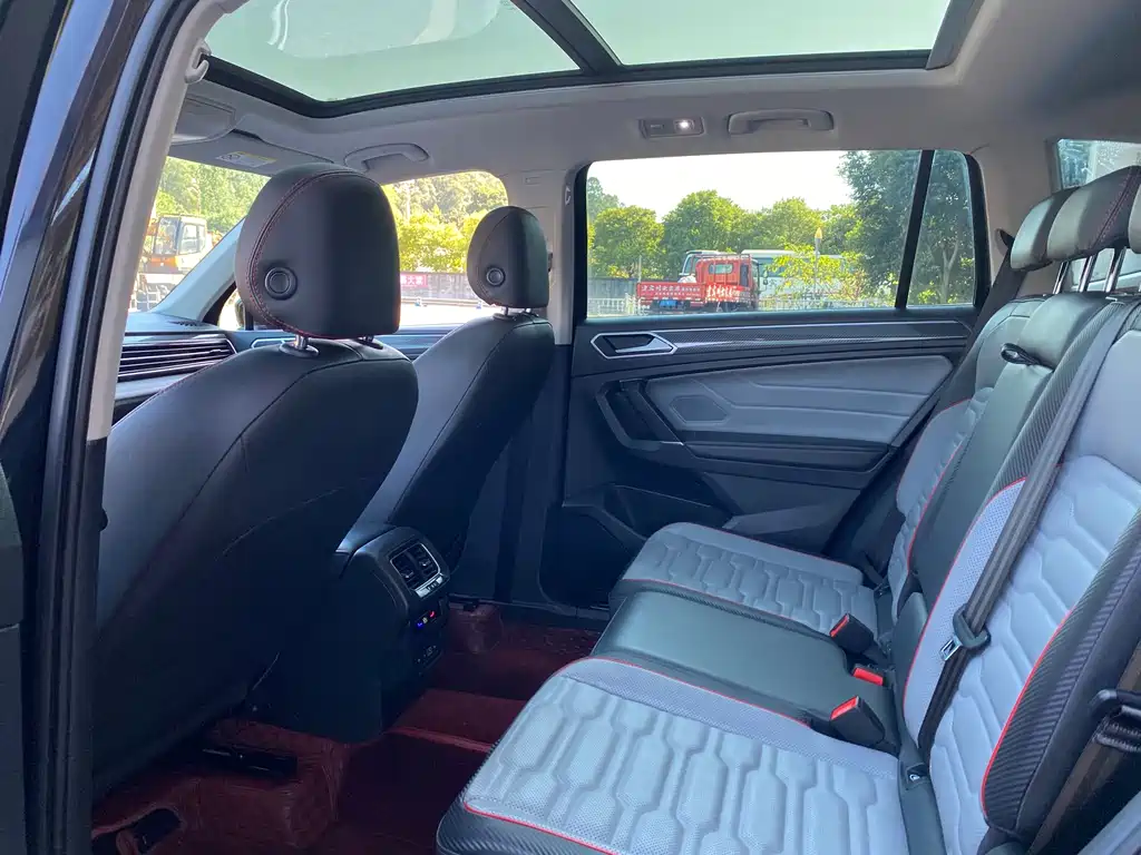 Volkswagen Tiguan L 2022