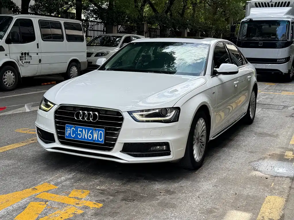 Audi A4L 2016