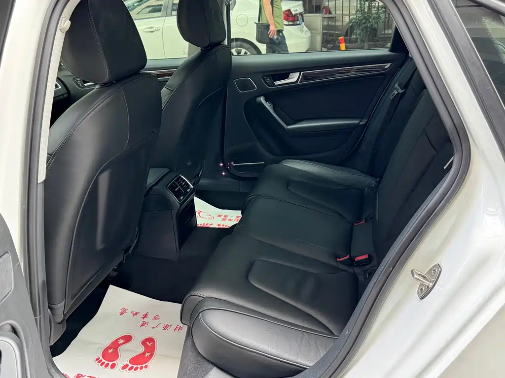 Audi A4L 2016