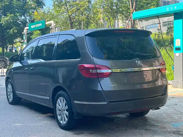 Buick GL8 2017