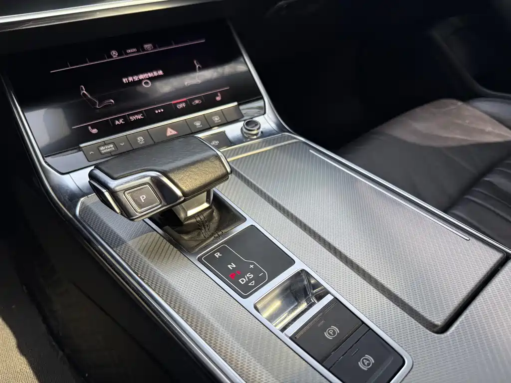 Audi A6L 2021 — фото 10