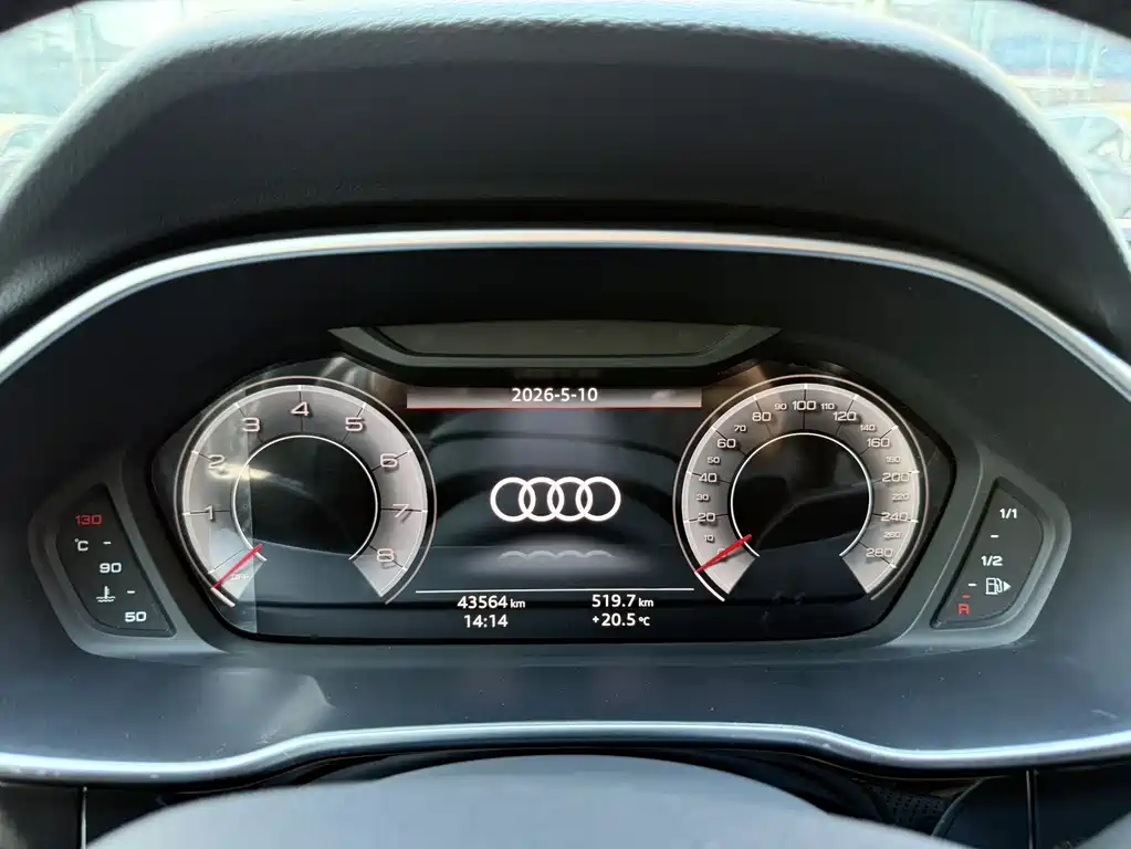 Audi Q3 2022 — фото 17