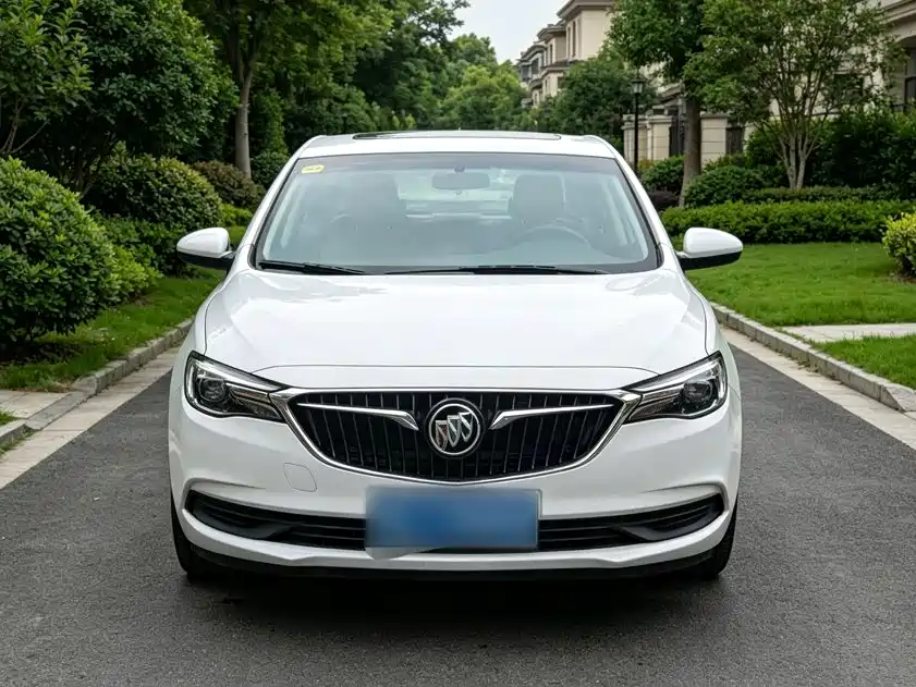 Buick Excelle GT 2017 — фото 21