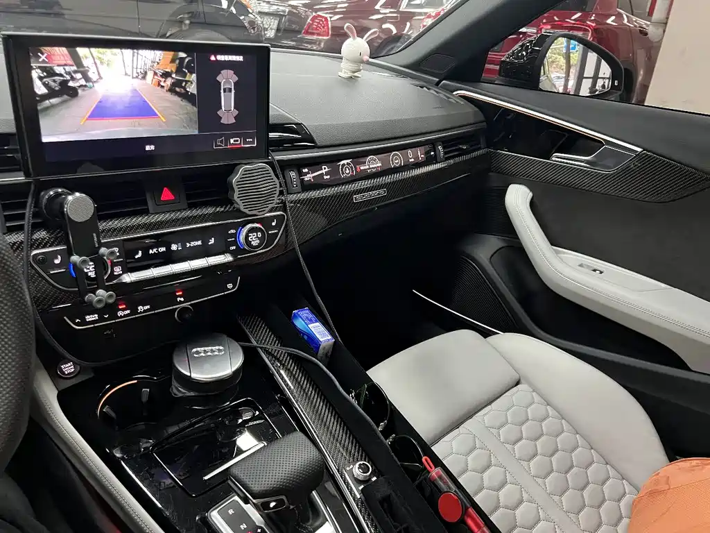 Audi RS 4 2021 — фото 4