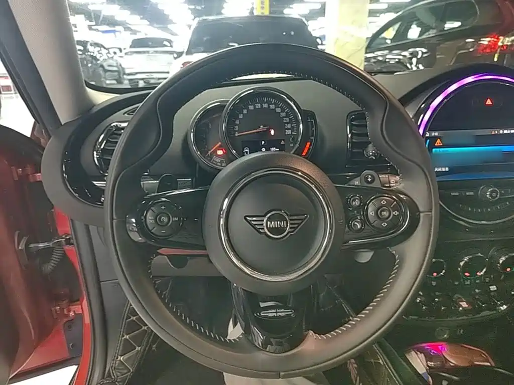 MINI Clubman 2020 — фото 11