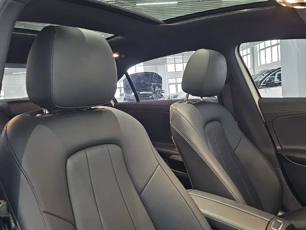 Mercedes-Benz A-Class 2020 — фото 13