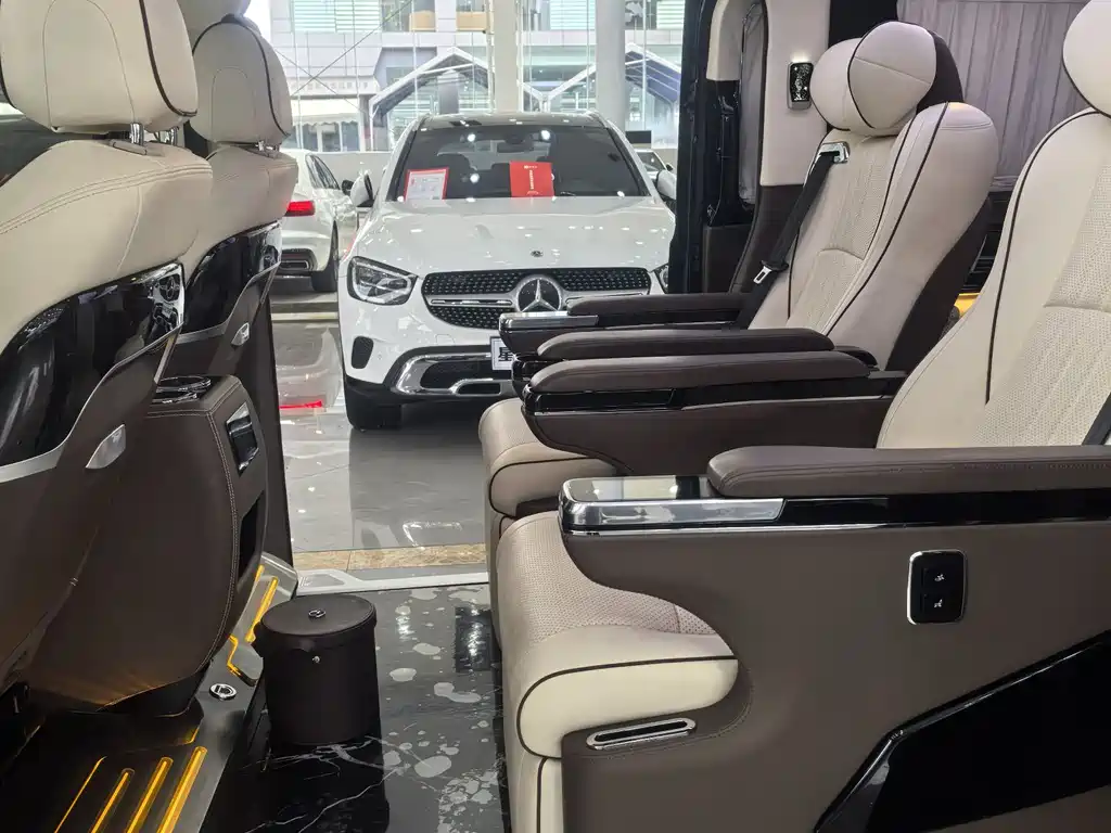 Mercedes-Benz Vito 2022 — фото 10