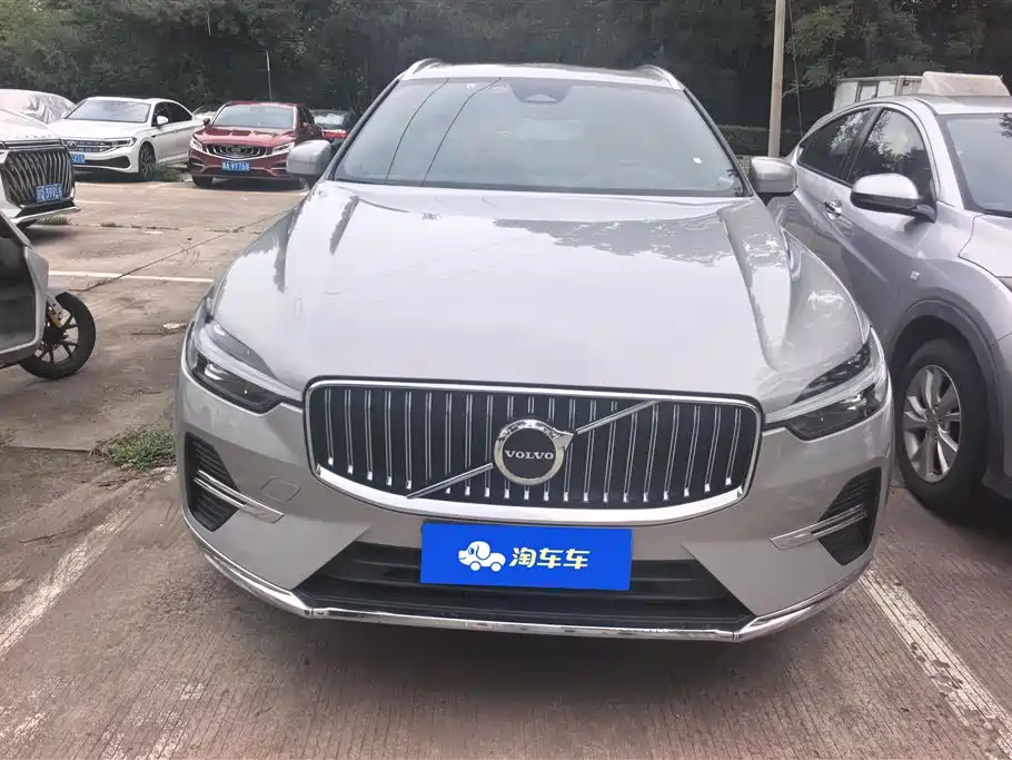 Volvo XC60 2022