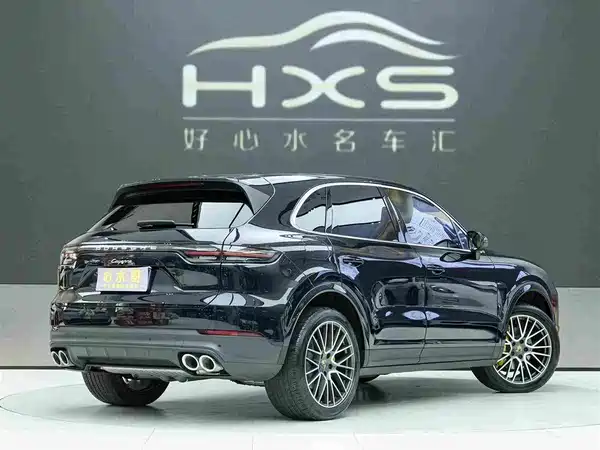 Porsche Cayenne 2022