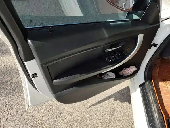 BMW 3 Series 2016