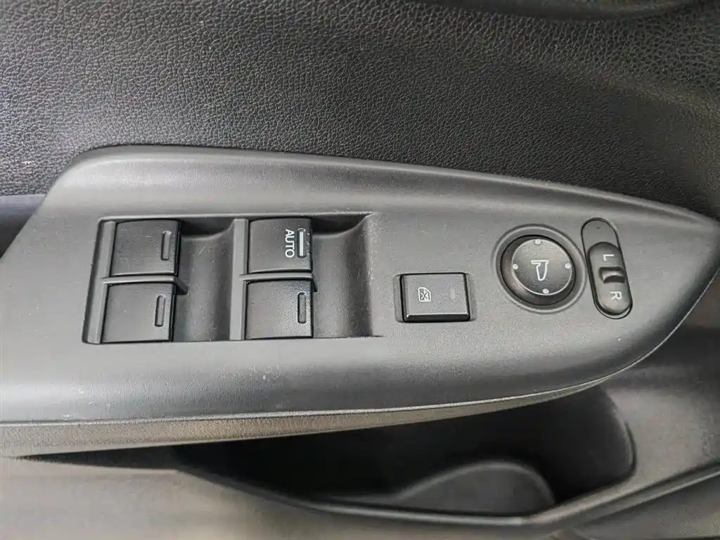Honda Fit 2016 — фото 9