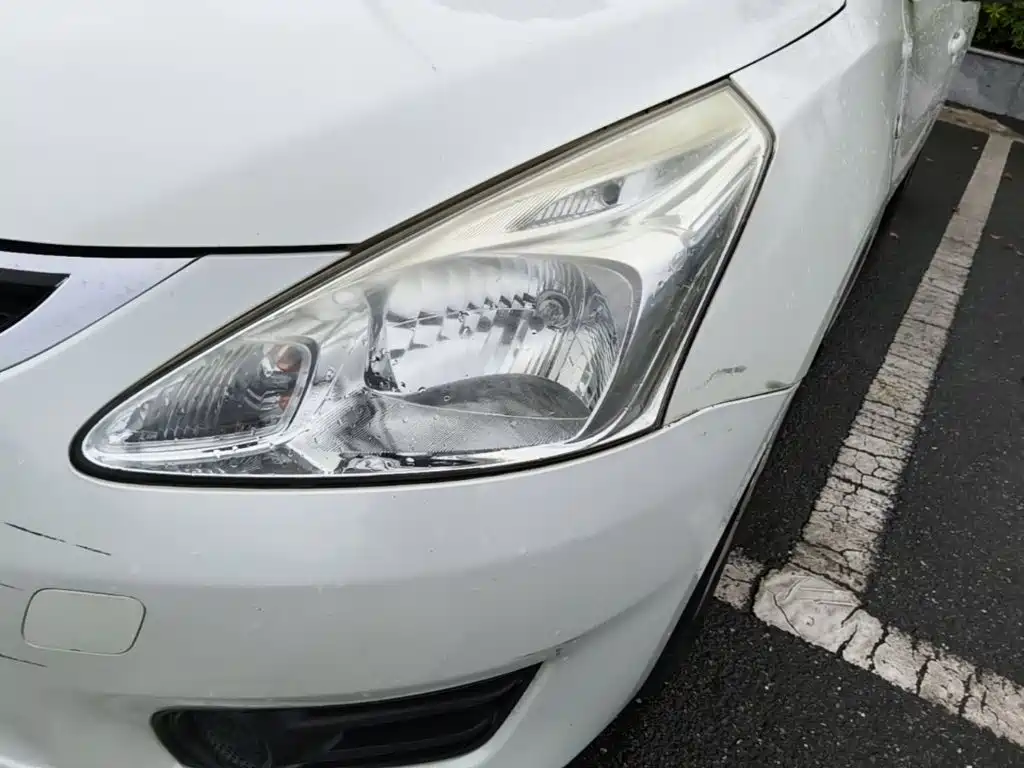 Nissan Tiida 2015 — фото 24