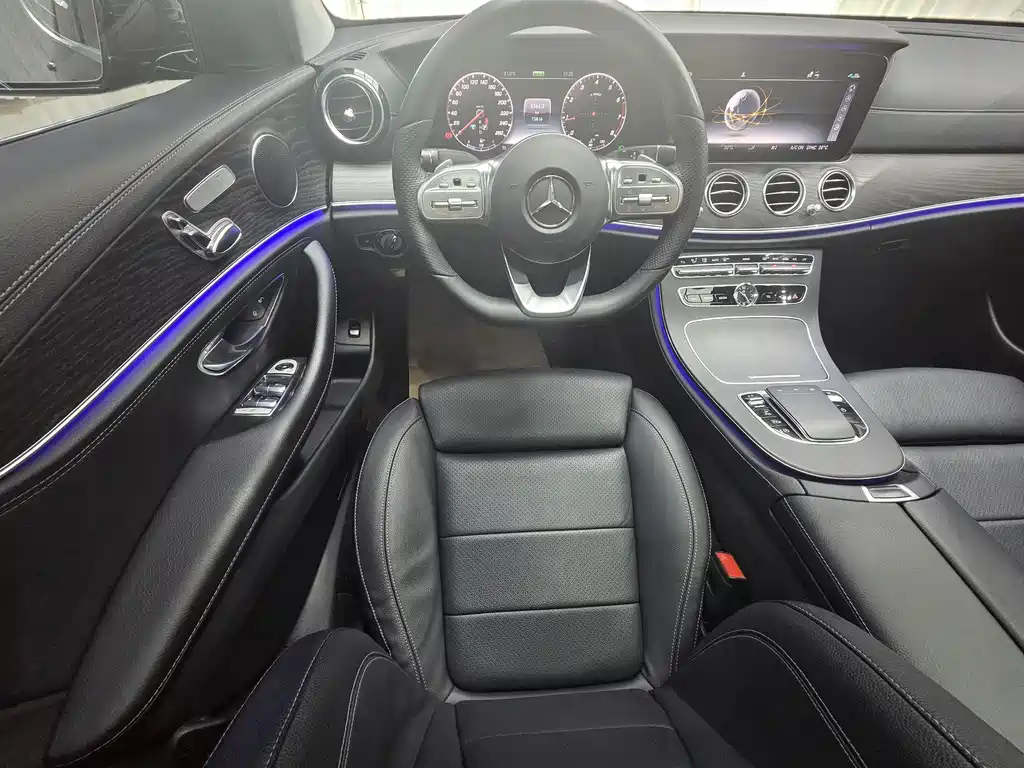 Mercedes-Benz E-Class 2020 — фото 9