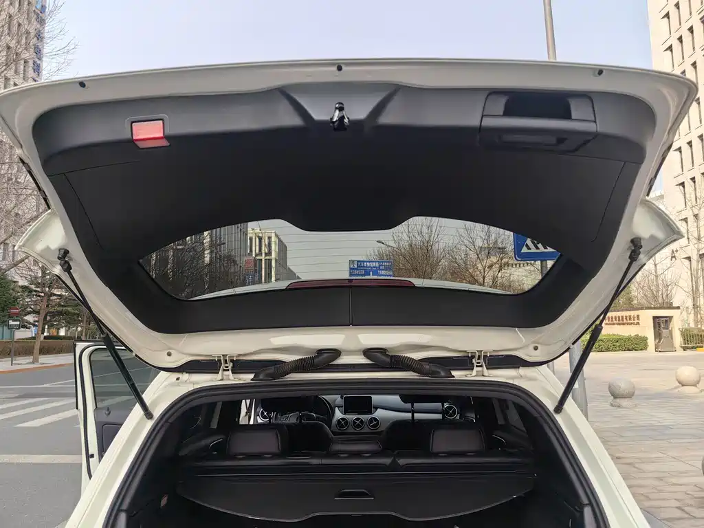 Mercedes-Benz B-Class 2013 — фото 21