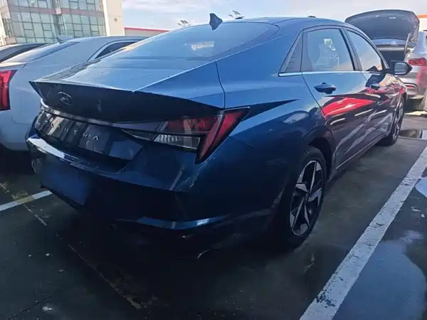 Hyundai Elantra 2020