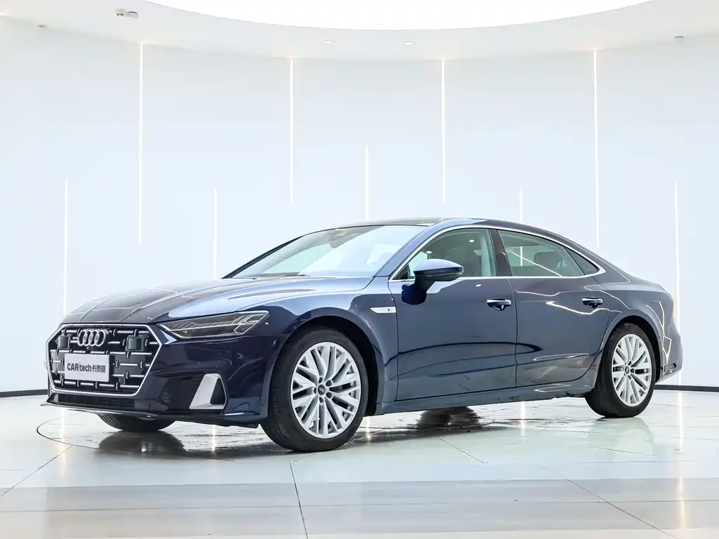 Audi A7L 2024 — фото 1