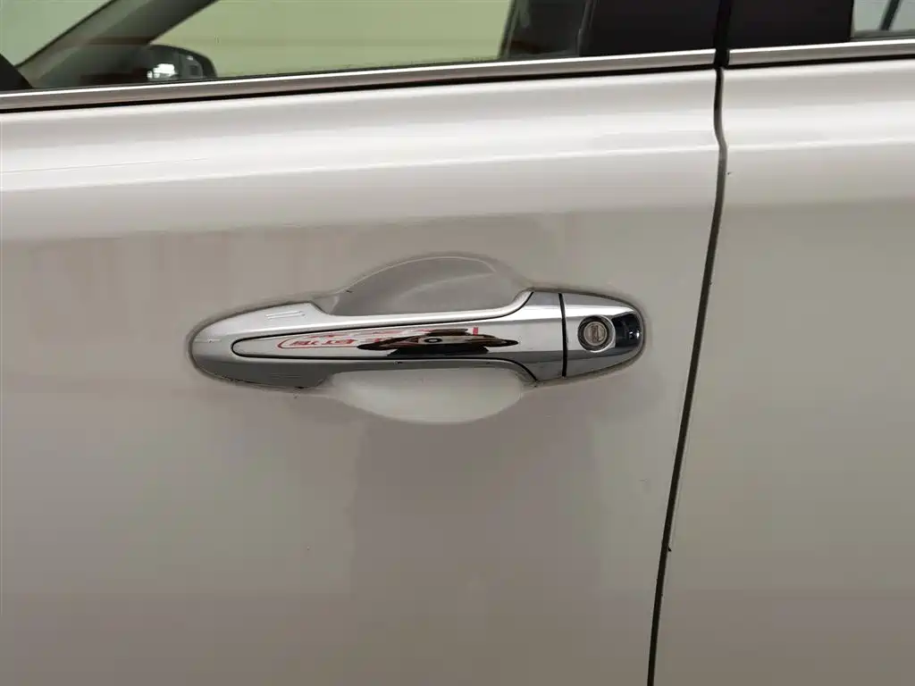 Toyota RAV4 2016 — фото 18