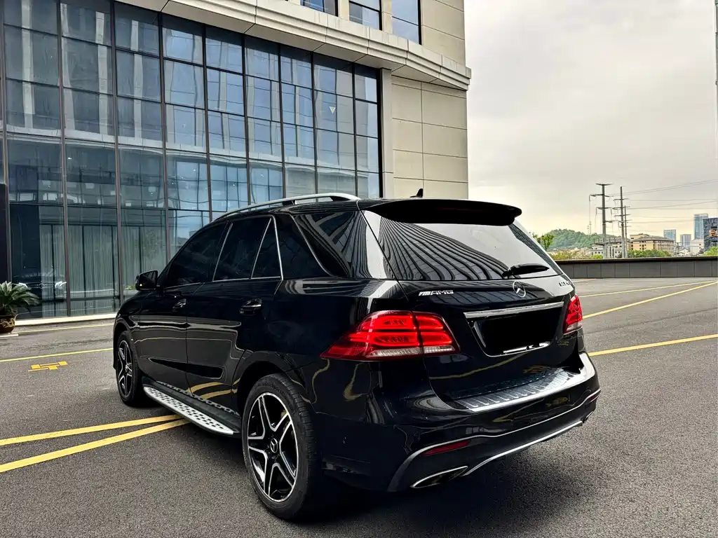 Mercedes-Benz GLE AMG 2018 — фото 8