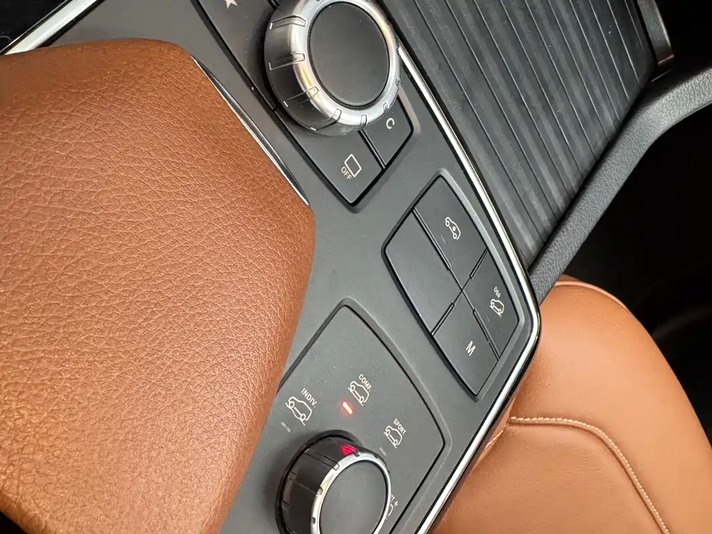Mercedes-Benz GLE AMG 2018 — фото 19
