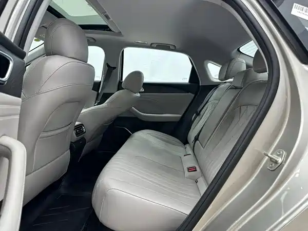 Geely Galaxy Star 6 2025