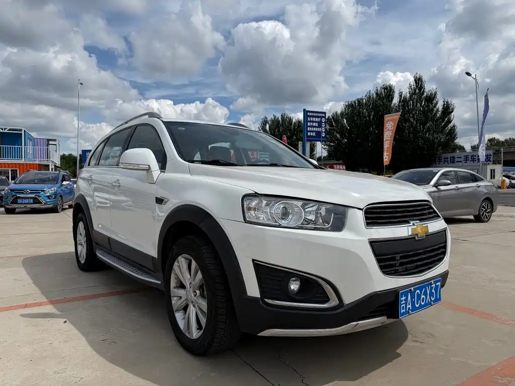 Chevrolet Captiva 2017 — фото 3