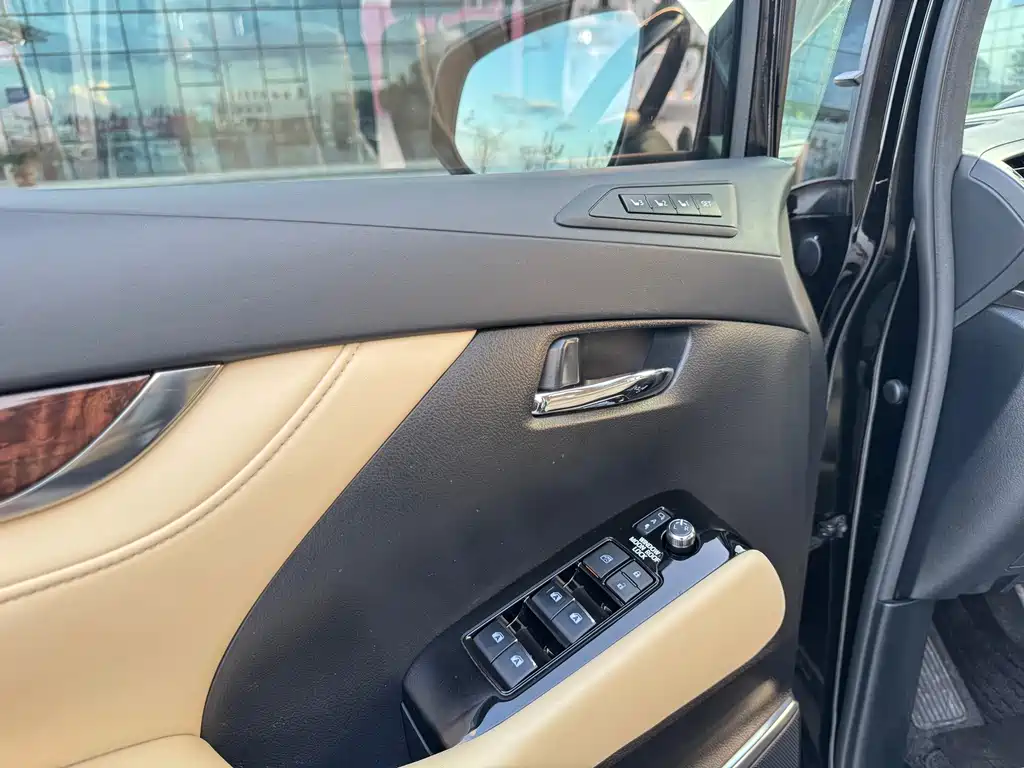 Toyota Alphard 2021 — фото 19